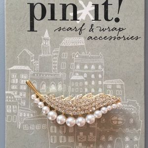 Gold/crystal feather pin